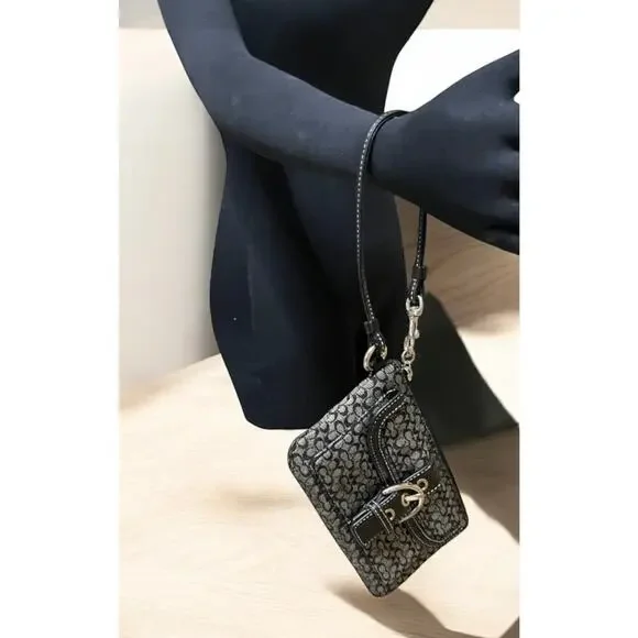 Y2K Coach Bundle of Two Soho Mini Signature Wristlets/Wallets - Picture 8 of 8